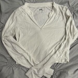 White Notch Cropped LongSleeve